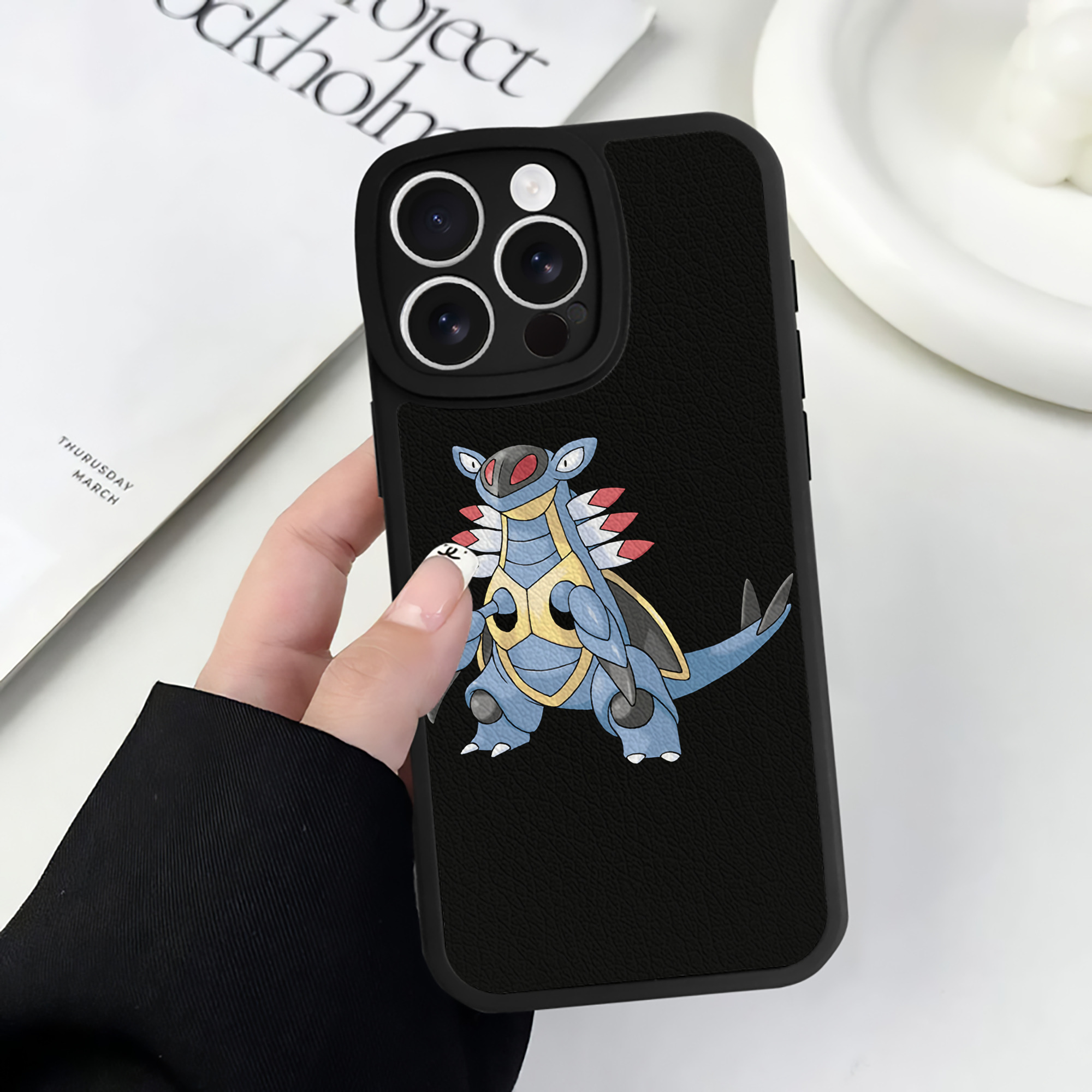 （画像用） ポケットモンスター Pokémon 【iPhone 16シリーズ対応】シリコンスマホケース（レザー調） 材質：シリコン